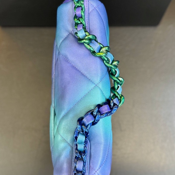 Brand New Chanel 2021 Medium Blue Tie Dye 19 Flap Bag Limited Edition - Picture 10 of 16